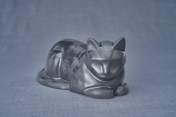 Image of Pulvis art pet urn for cats cremation